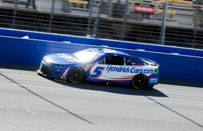 El campeón de Nascar, Kyle Larson ganó en Fontana