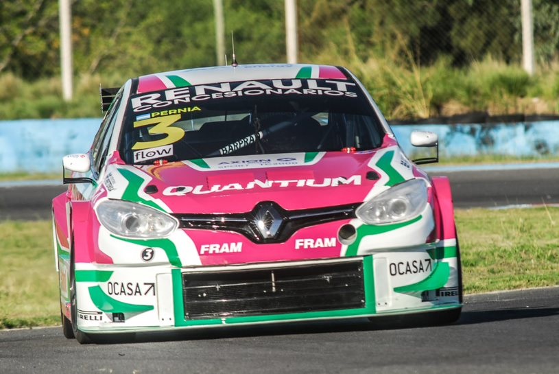 Pernía abrió el sábado de TC2000 en Rosario