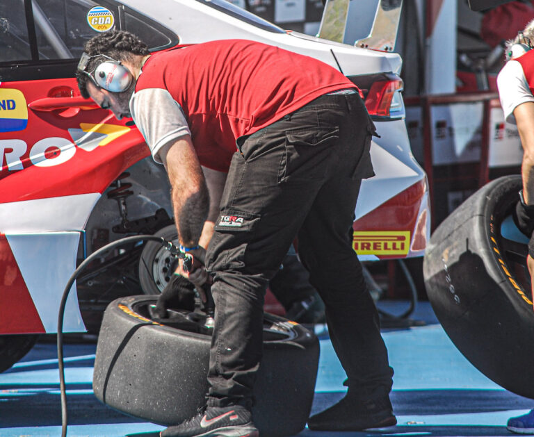 Pirelli y los compuestos de TC2000 en Bahía Blanca