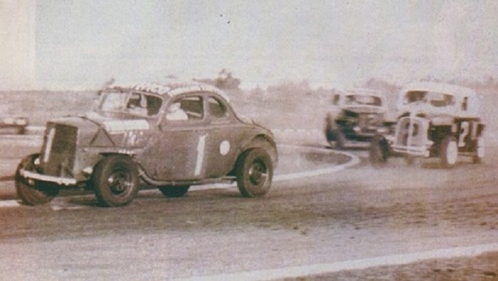TC en el autódromo 1952