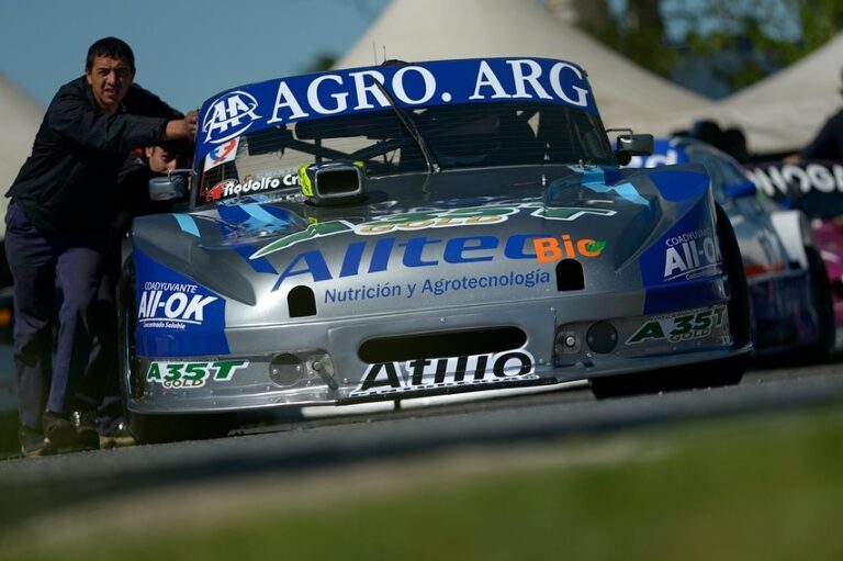 Meichtri lideró en Posadas los ensayos de TC Pista Mouras