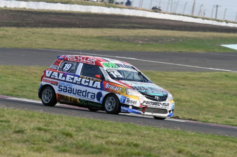 Turismo Pista Exequiel Bastidas