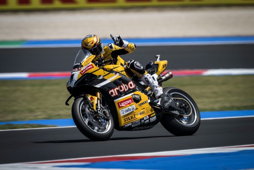 Bautista completó un fin de semana perfecto en Misano | Campeones