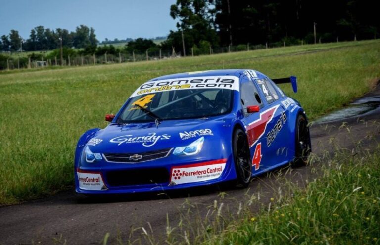 TR Junior Agustín Joseph