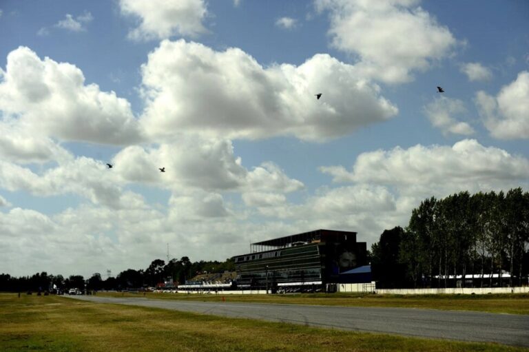 Autódromo La Plata