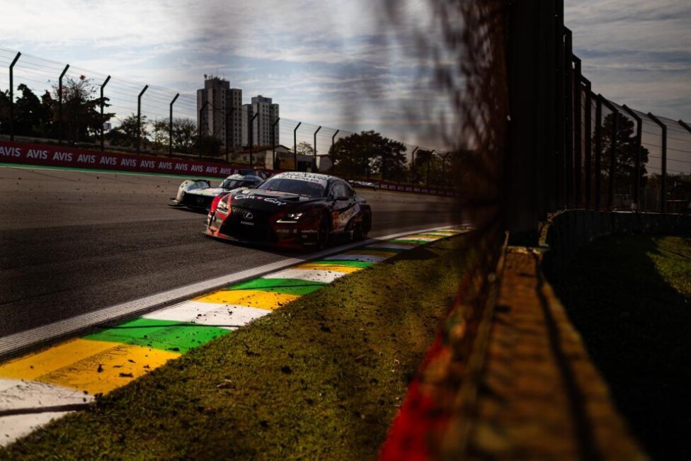 Lexus Pechito López Interlagos