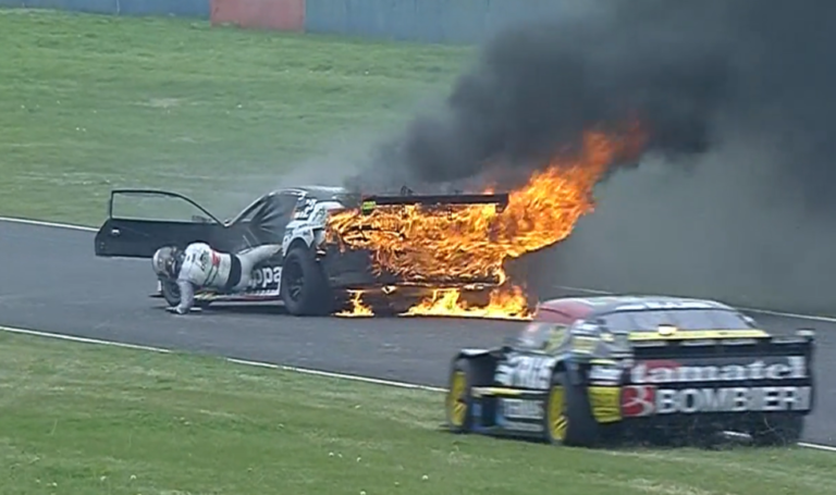 Gastón Mazzacane BsAs Camaro fuego