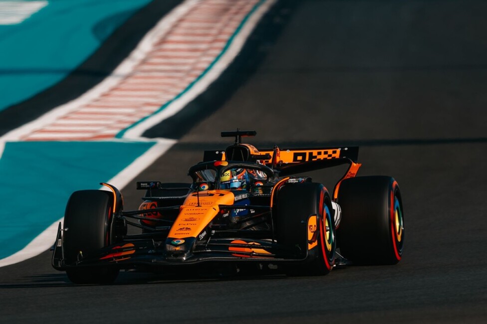 Oscar Piastri McLaren Yas Marina