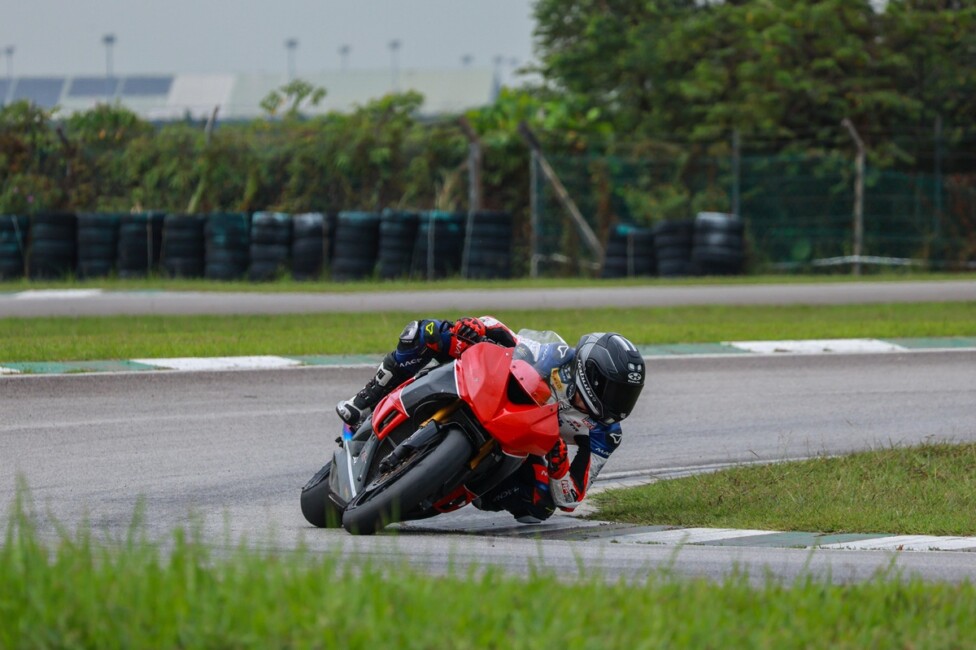 Valentin Perrone Moto3