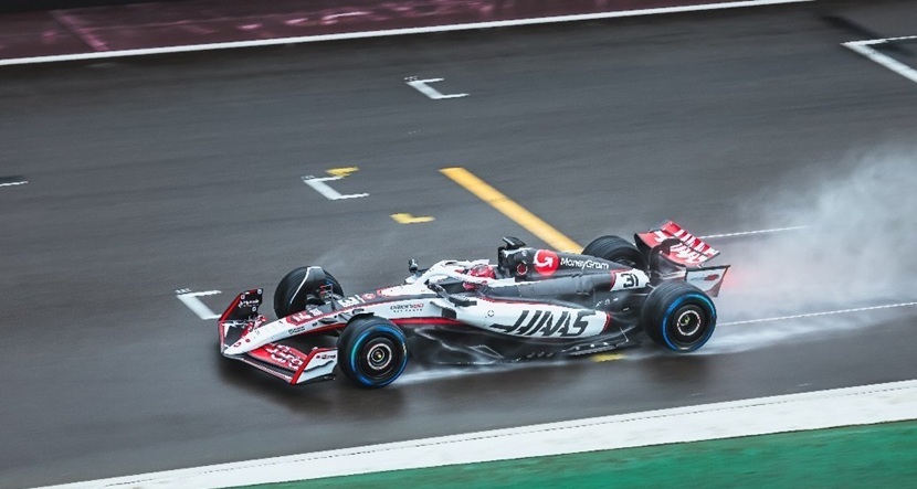 F1 Haas VF25 Ocon