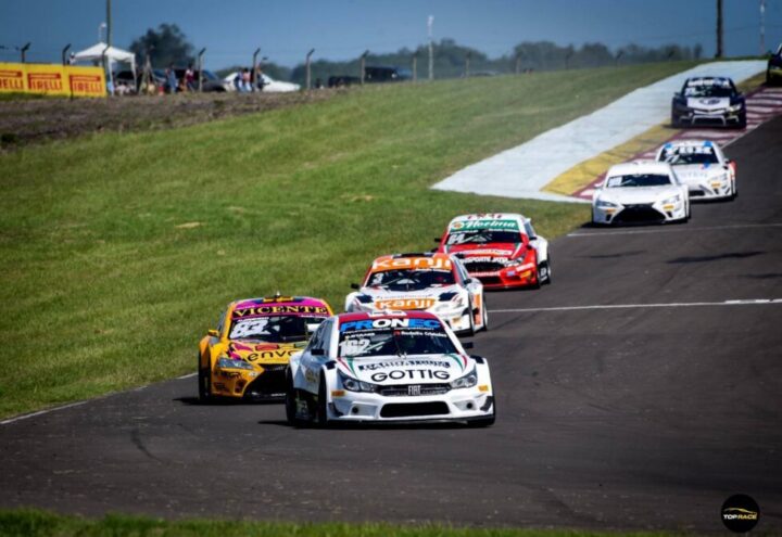 Top Racing Czechia Dos altas y una variante en el Top Race V6 de cara a Rosario | Campeones