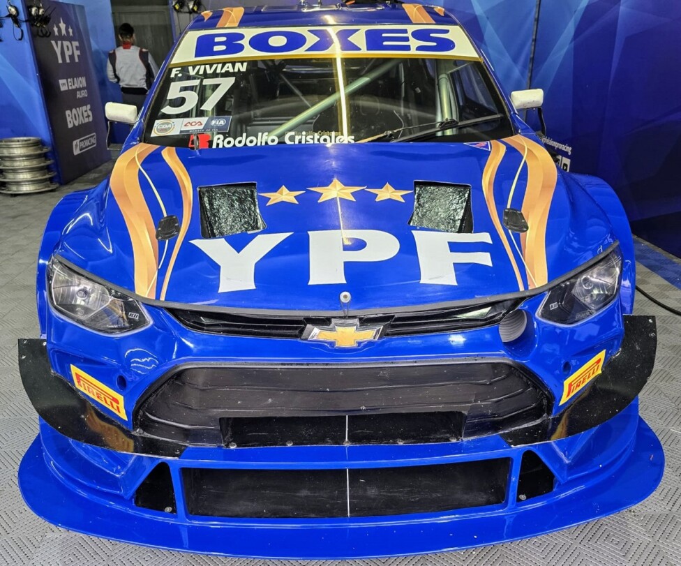 Frente con imagen de SUV, con spliter y perfiles aerodinamicos en función de carga